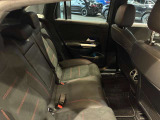 車両は屋内展示しておりますので天候に関係なくごゆっくりコンディションご確認頂けます。車両を倉庫へ保管している場合が御座いますのでご来店前に在庫確認頂けると幸いです。TEL072-784-8800