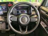 【純正革巻きステアリング】上質な革を使用することで、手にしっかり馴染みとても運転しやすいハンドルです♪