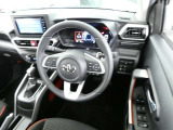 見通しのよいすっきりとした視界で、誰でも運転しやすいです。運転のしやすさは疲れにくさにも繋がりますよ♪