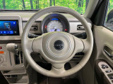 【純正革巻きステアリング】上質な革を使用することで、手にしっかり馴染みとても運転しやすいハンドルです♪