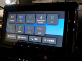 CD、DVD、Bluetooth、AM、FM、AUX、スマートフォン接続ができます。