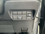 運転席回りのスイッチ類です。
