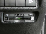ETC車載器付きです。高速道路の料金所もスムーズに通過できます。※セットアップ費用は別途必要です。