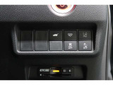 ホンダセンシング搭載!誤発進抑制機能・路外逸脱抑制機能・歩行者事故低減ステアリング・車線維持支援システム・先進車発進お知らせ機能など多彩な先進安全機能でより安全で快適なドライブを支援します。