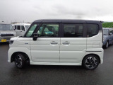 ディーラーサービスならではのしっかりと納車前点検・整備を行います。