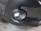 LEDフォグランプ装備!雨や霧などにより視界が不十分である場合に、ヘッドランプの補助的な役割で用いられる照明灯です。視界を確保しつつ対向車等に自車の存在を明らかにし注意を促す機能を持つランプです。