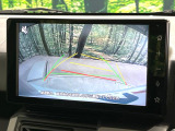 【バックカメラ】駐車時に後方がリアルタイム映像で確認できます。大型商業施設や立体駐車場での駐車時や、夜間のバック時に大活躍!運転スキルに関わらず、今や必須となった装備のひとつです!