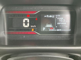 停車中に楽しめるTV機能。長距離移動や休憩時間に、お気に入りの番組やコンテンツを鑑賞できます。快適な時間を過ごせます。