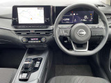 運転席周りの視界もよくハンドルも軽い取り回しなのですごく運転がしやすい車です。