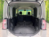 普段のお買い物や通勤、送迎等に十分な荷室スペースを確保しております。セカンドシートを倒すと、大きな荷物の積載も可能です♪