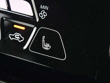 シートヒーター装備で、寒い時期の運転時に重宝します。