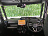大きなフロントガラスで視界良好です♪視界の広い車は、開放感があり、運転の快適性を高くします!