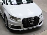 A1スポーツバック 1.0 TFSI スポーツ 1st エディション 