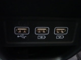 USBつなげられます♪充電などお役にたちますよ!!