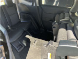 3列シート搭載車です。大人数で出かけるときは重宝いたしますね♪