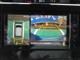 全周囲モニターが付いております。車庫入れがラクになります。
