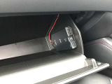 ETCが装着されています。再セットアップ後高速道路の料金所をノンストップで通過できて大変便利です。
