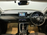 広びろとした視界が運転にゆとりを広げます。