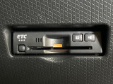 【ETC】高速道路の料金所をストレスなく通過!話題のスポットやサービスエリアに多い「スマートIC」利用時は必須のアイテムです。当店でセットアップを実施、ご納車当日からすぐにご利用いただけます!