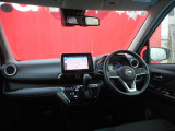 目線が高く視界が広々としているので、運転がとてもし易いです。