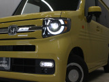 【LEDヘッドライト】悪天候や夜間走行時も良好な視界を確保し安心して運転できる高輝度LEDヘッドライトを装備!点灯速度が早く、消費電力も抑えられています!!