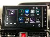 【9インチスマホ連携ディスプレイオーディオ】 対応しているスマホアプリを大画面で使えます!フルセグテレビやラジオの視聴、Bluetooth接続による音楽鑑賞、ハンズフリー通話なども利用可能です。
