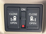 【両側パワースライドドア】スマートキーや運転席のスイッチで後席両側スライドドアの開閉が可能♪電動だから力を入れてドアを開ける必要が無く、小さなお子様でも簡単に開け閉めでき快適です♪