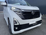 ヘッドライトとフォグランプともにLEDです。