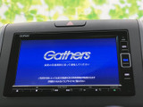 使いやすいインターフェースで、快適なドライブをサポート。様々な情報をスムーズに確認でき、安全運転に貢献します。