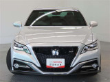 室内外はもちろん、ニオイの元となるフロアカーペットまで消臭・除菌を実施。中古車を気持ちよくお乗りいただけるクリーニングサービスです。詳細は販売店スタッフまでおたずねください。