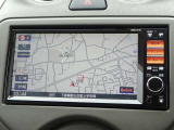 【ナビ】HDDナビ(HS511D-W)付きです。目的地を設定すれば初めての場所でも簡単に行くことができます。もちろん音楽だって聴けちゃいます♪