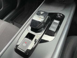 この四角いレバーが第2世代e-POWERのシフトノブなんです!