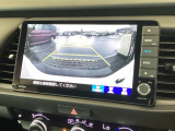バックも安心のバックカメラ付いています。バックカメラがあると、いつでも安全にバックできますね。死角も減ります。