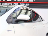 【車屋】として、長く車業界に従事した経験豊富なスタッフが多数在籍しております。