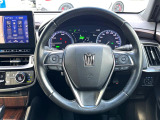 【純正革巻きステアリング】上質な革を使用することで、手にしっかり馴染みとても運転しやすいハンドルです♪