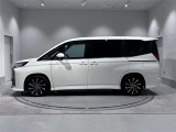 色はホワイトパールクリスタルシャイン(070)です。