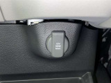 シガーソケット用の充電器が使用可能です!