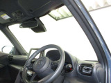 見通しのよいすっきりとした視界で、誰でも運転しやすいです。運転のしやすさは疲れにくさにも繋がりますよ♪
