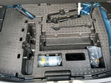 パンク修理剤とエアーコンプレッサーと車載工具も完備!!