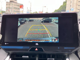 停車中には、TVや映像コンテンツを楽しめます。長距離ドライブや待ち時間も快適に過ごせる便利な機能です。
