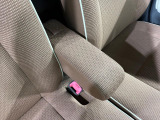 【アームレスト】運転中の身体の負担を軽減してくれるアームレストを装備♪