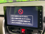【9インチディスプレイオーディオ】お手持ちのスマートフォンとの連携で、ナビや音楽再生など各種アプリを使用可能。スマホに近い感覚でお使いいただけます♪