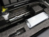 パンク修理キットが格納されています。