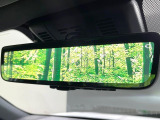 【デジタルインナーミラー】後席の大きな荷物や同乗者で後方が確認しづらい時でも安心!カメラが撮影した車両後方の映像をルームミラー内に表示。クリアな視界で状況の確認が可能です!