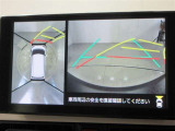 パノラミックビューモニター付きです。車両を上から見たような映像をディスプレイオーディオ画面に表示。運転席からの目視だけでは見にくい、車両周辺の状況をリアルタイムでしっかり確認できます。