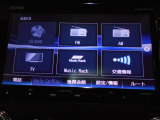フルセグテレビ搭載。DVD・CD再生に対応しています。