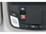 緊急通報ボタンが装備されています。ホンダコネクト対応。ご利用には、Honda Total Care プレミアムのご加入が必要です。