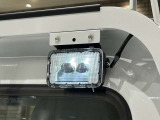 LED荷台ランプが装備されておりますので、便利にお使いいただけます。