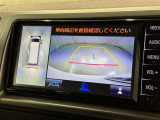 バックモニター付なので後退時に後方が見えるので安心。 車は構造上、死角がたくさんなので万が一を考えると必須ですね。 あくまで補助の為の装備、バックは目視で確認する事が重要ですよ。