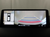 狭い場所での駐車やすれ違いなどでより的確な運転操作に役立つ360&deg;ビューモニターが装備されています。